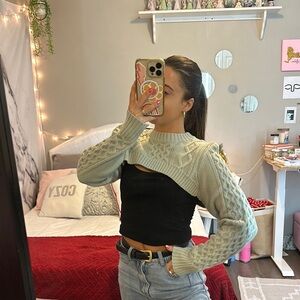 Cable Knit Cropped Bolero - Light Gray